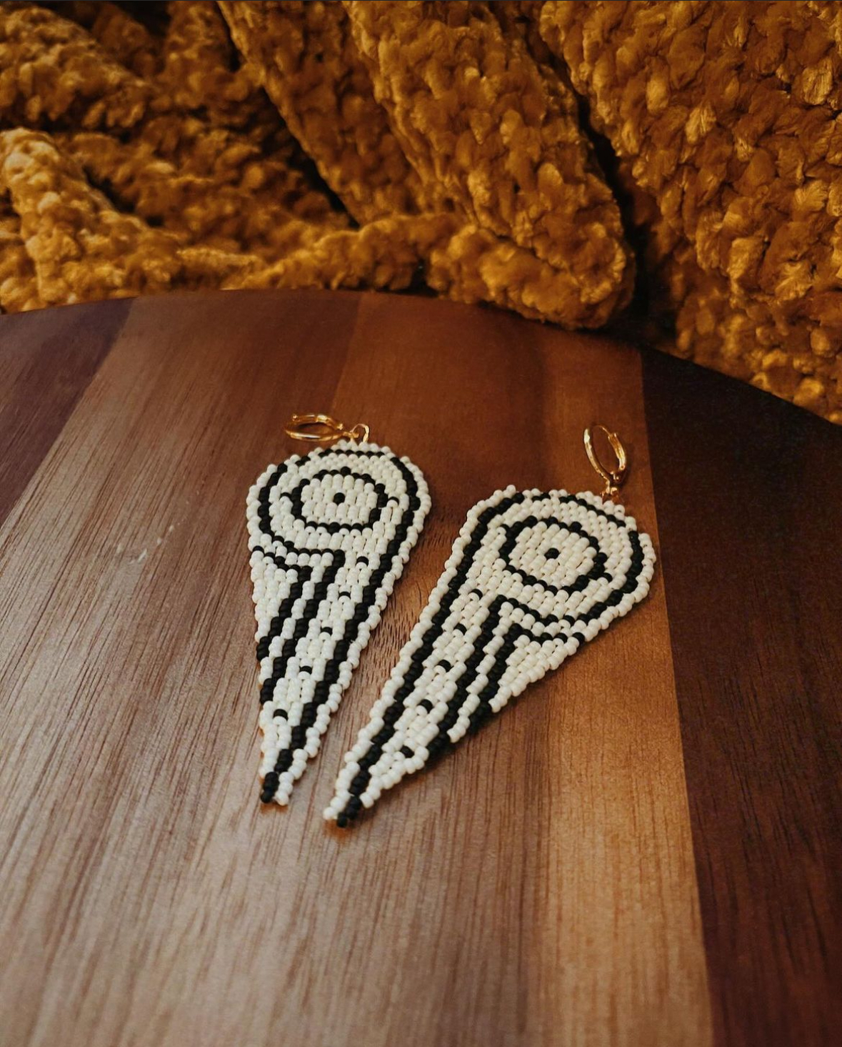 Mercedes Volute Pair